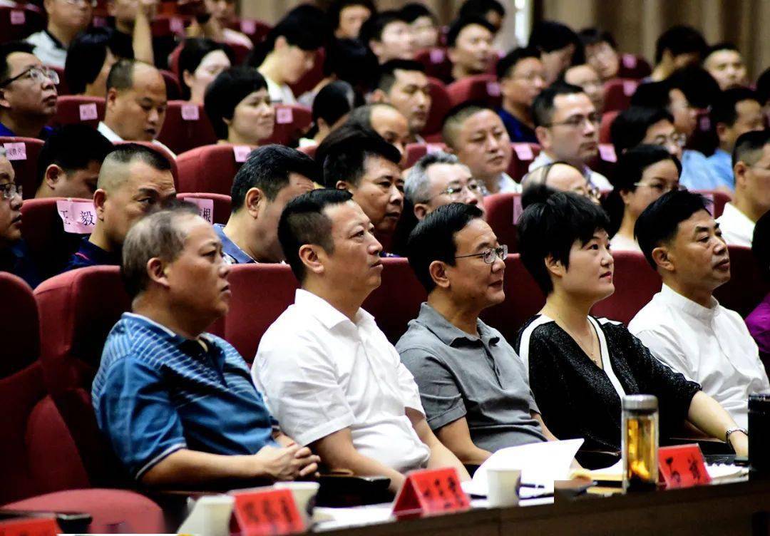 領導者該如何應對危機